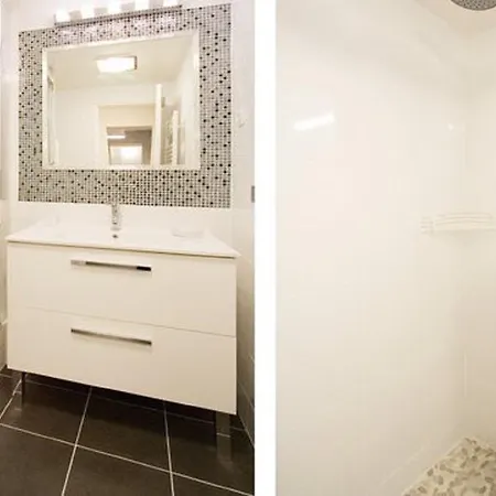 Montmartre Abbesses-artist Village *